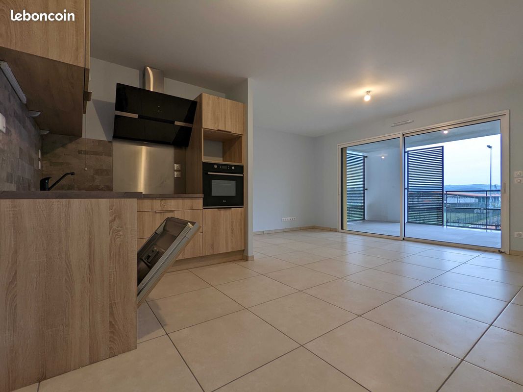 Appartement 3 pièces 66 m² · à L'Étrat · 66 m² · 905 €/mois