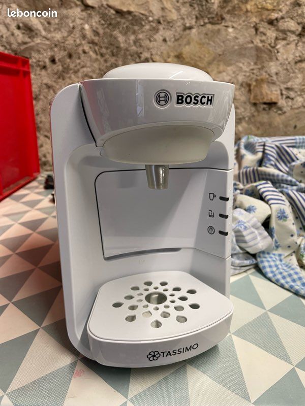 Machine à Café Tassimo Vivy Bosch Blanche – Modèle TAS 1204, Quasi Neuf (Sans Boîte)