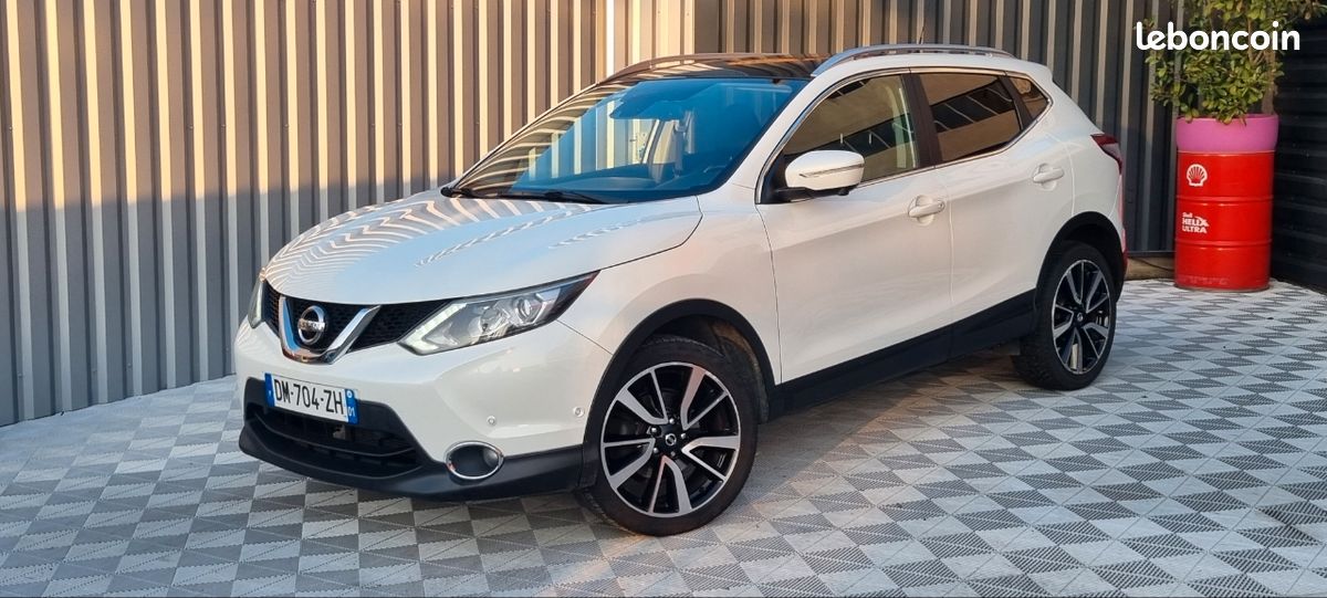 Nissan qashqai 1.2 tce 115cv tekna (image 1)