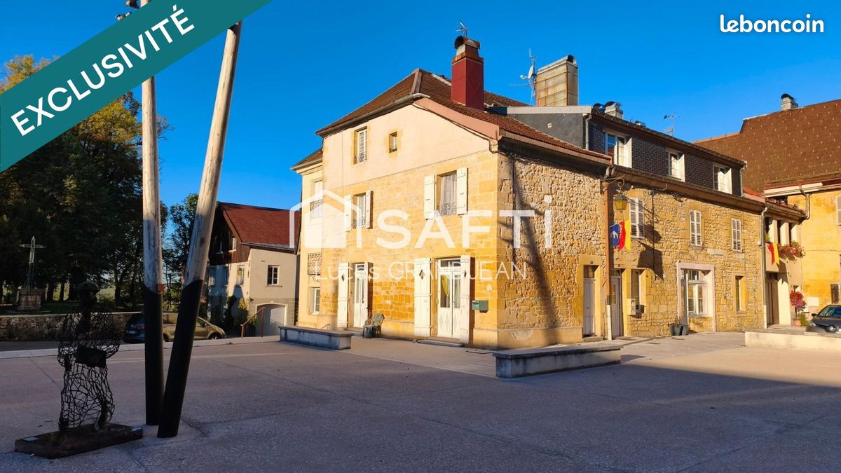 Maison 5 pièces 102 m² · à Nozeroy · 102 m² · 125 000 €