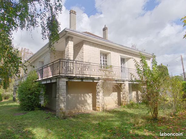 Maison 11 pièces 180 m²