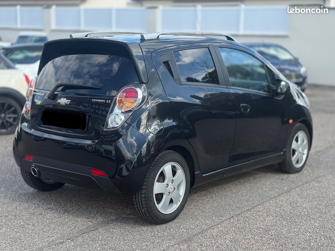 CHEVROLET SPARK 1.2 16 V 82 Cv LT * Clim Auto (image 4)