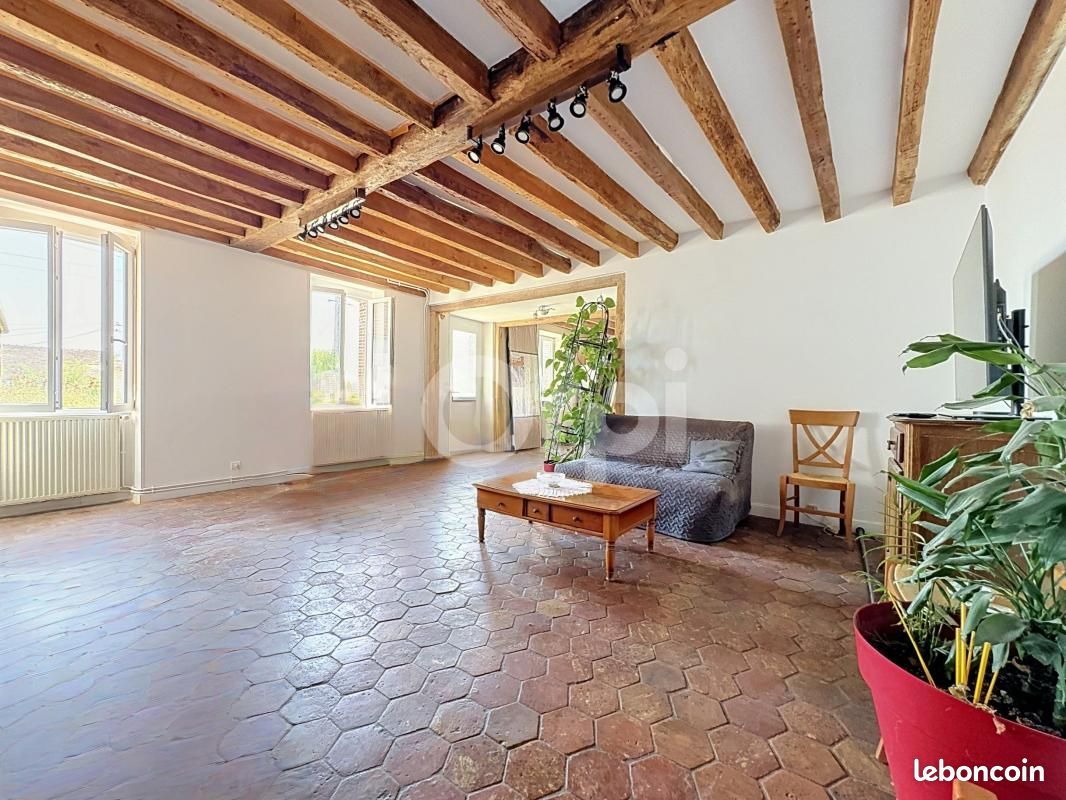 Maison 7 pièces 280 m² · à Saint-Loup-de-Naud · 280 m² · 450 000 €