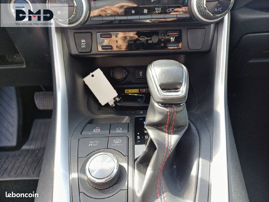 TOYOTA RAV4 Hybride Rechargeable AWD Design (image 8)