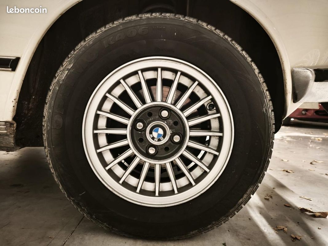 BMW 2002 tii Touring (image 32)