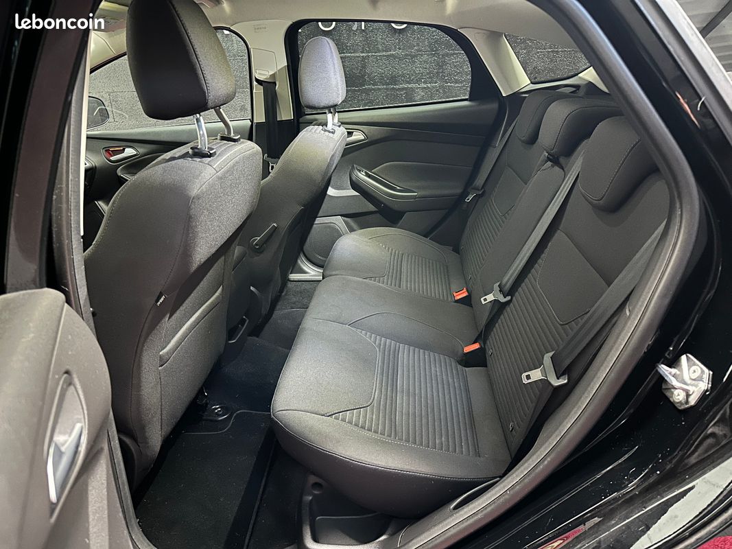 FORD FOCUS 1.0 EcoBoost 125ch Titanium (image 17)