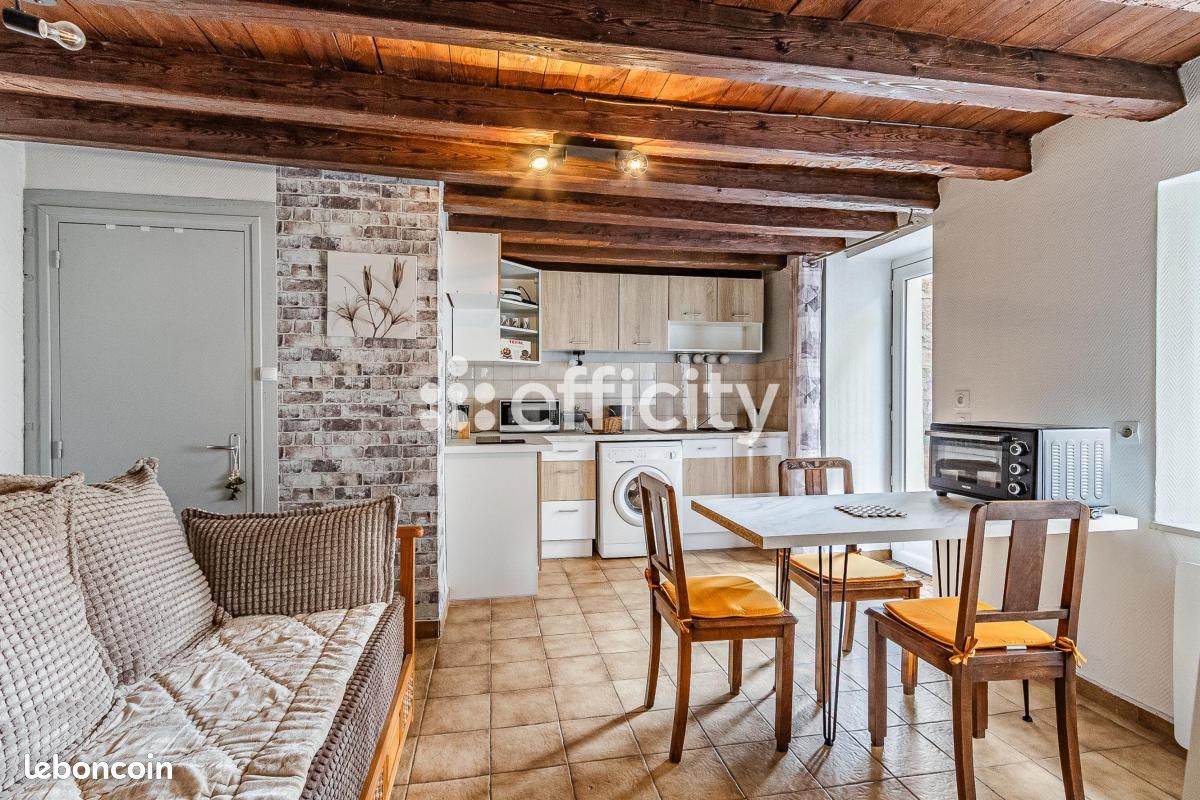 Maison 8 pièces 158 m² · à Saint-Nizier-d'Azergues · 158 m² · 156 000 €