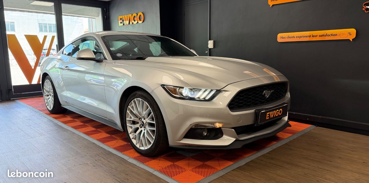 Ford mustang fastback 2.3 317 cv premium / origine france / entretien complet ford / 2 ieme main / camera (image 15)