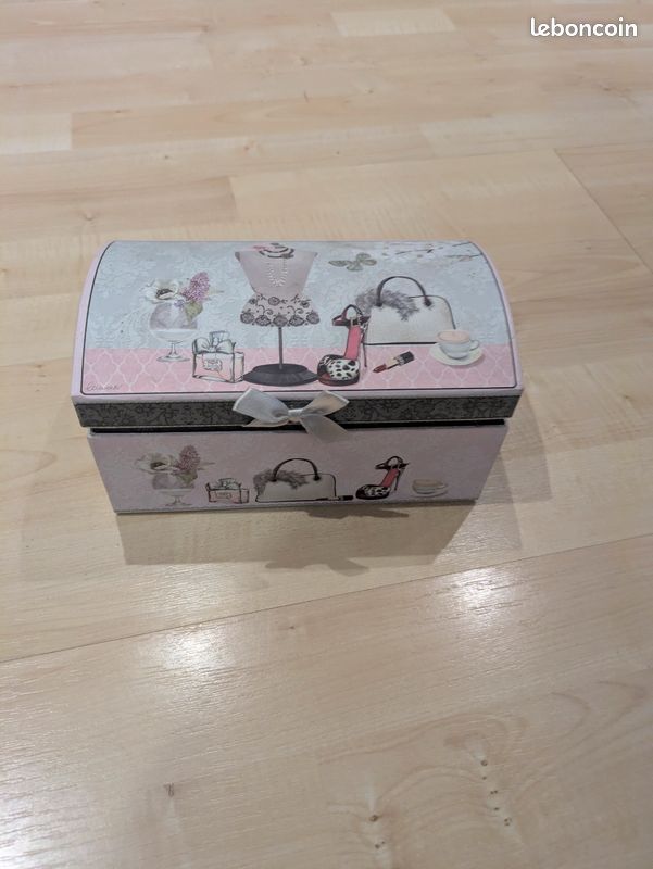 Boite à bijoux (image 1)