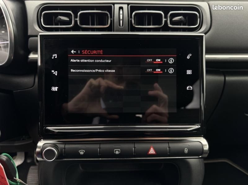 Citroen C3 1.2 PureTech 110 Saint James / GPS + CAMERA / GARANTIE 12 MOIS (image 43)