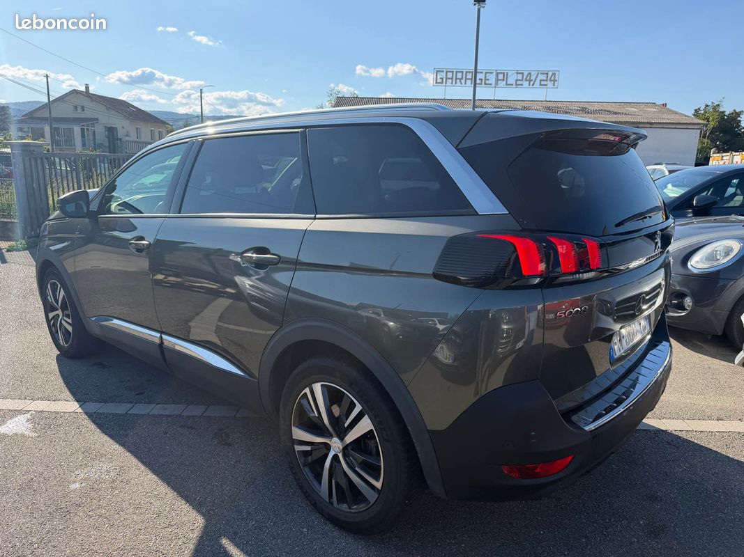 PEUGEOT 5008 1.5 BLUEHDI 130CH E6.C ALLURE 7 PLACES S&S EAT8 2020 (image 2)