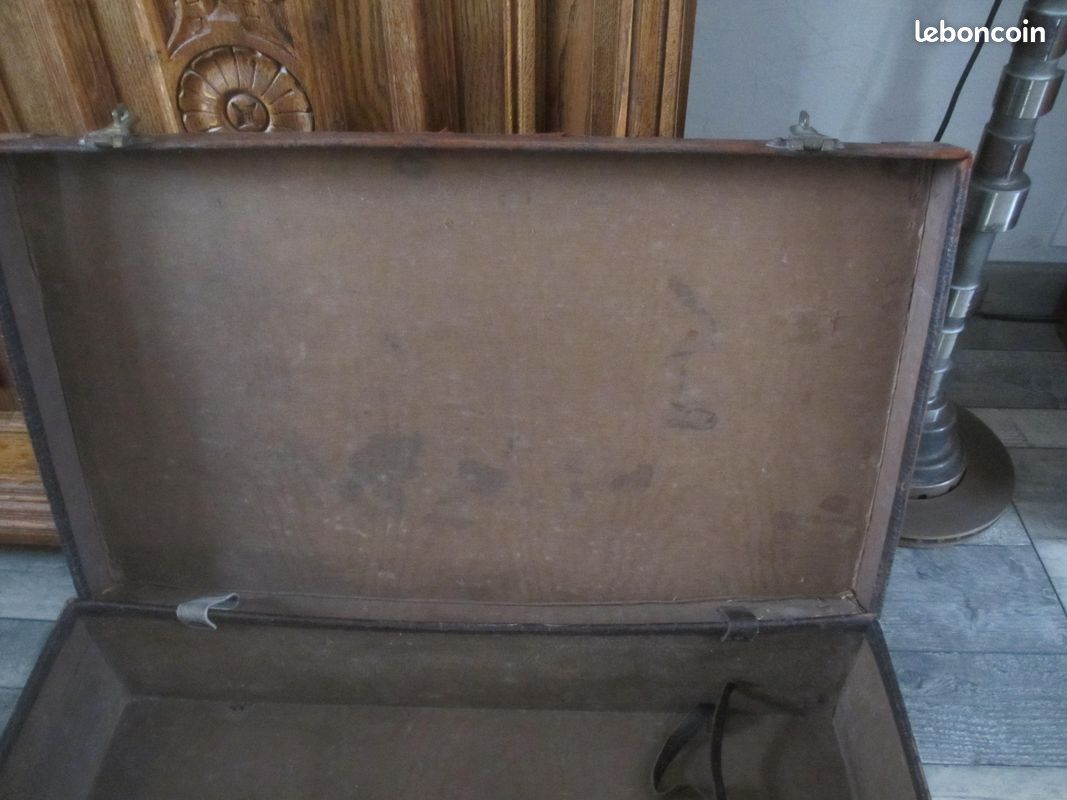 Ancienne valise en cuir effet crocodile (image 13)