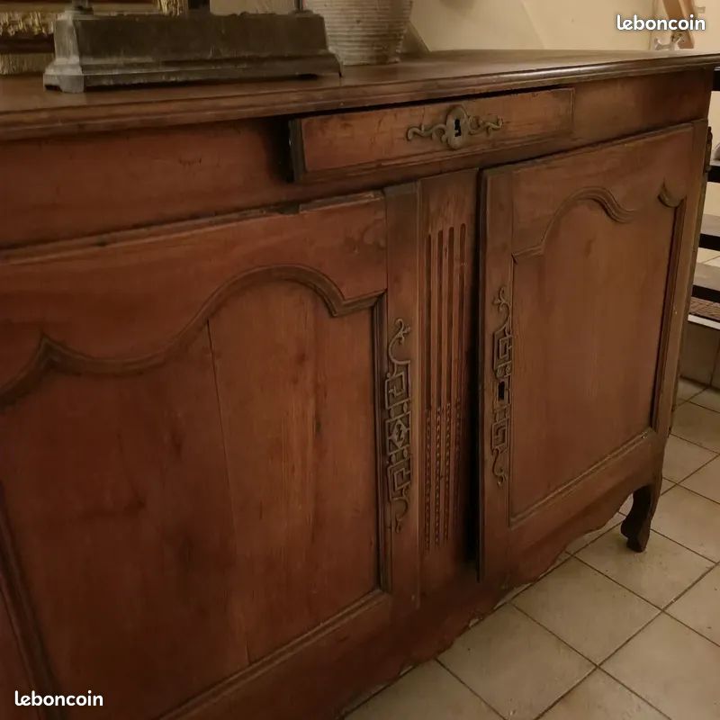 Buffet bas vintage en merisier année 1920 (image 2)