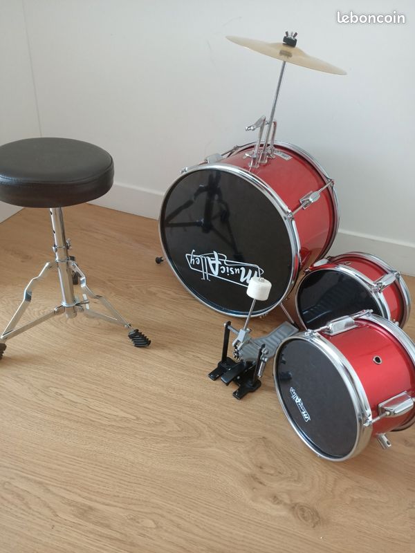 Music Alley Junior Drum Kit pour enfants avec pied de tambour, tabouret Music Alley Junior Drum Kit pour enfants avec pied de tambour, tabouret