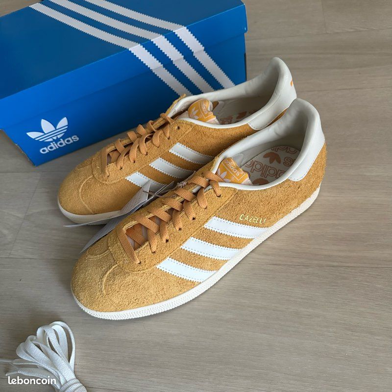 adidas gazelle silver green womens adidas Gazelle Shoes - Men's - Spring Yellow / Core Black / Gum