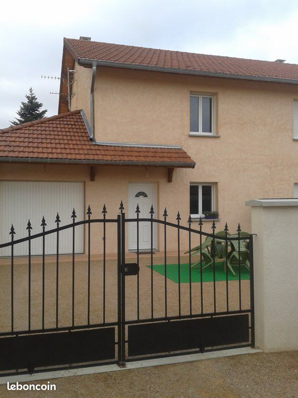 Maison 4 pièces 90 m² · à Saint-Romain-de-Jalionas · 90 m² · 1 130 €/mois