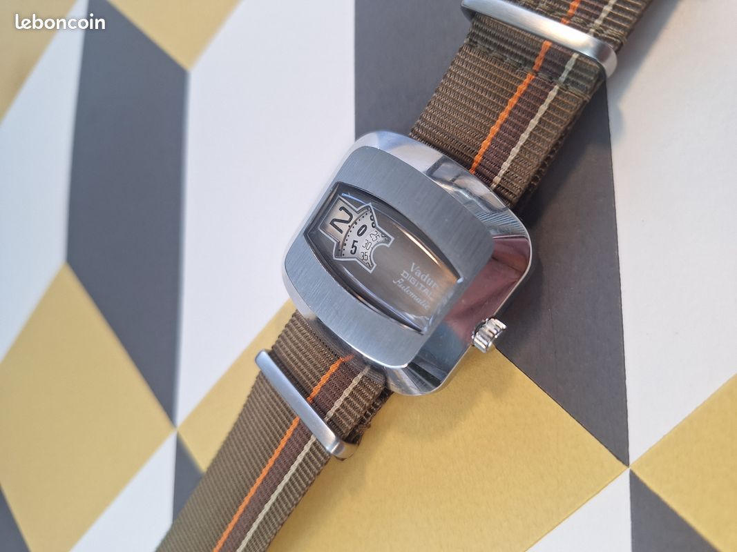 Montre Vintage Buler Digitale à Guichet Jump Hour - À Revoir / Restaurer - Pour Homme