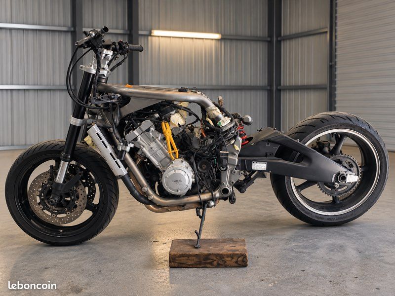 Fazer 1000 projet café racer (image 2)