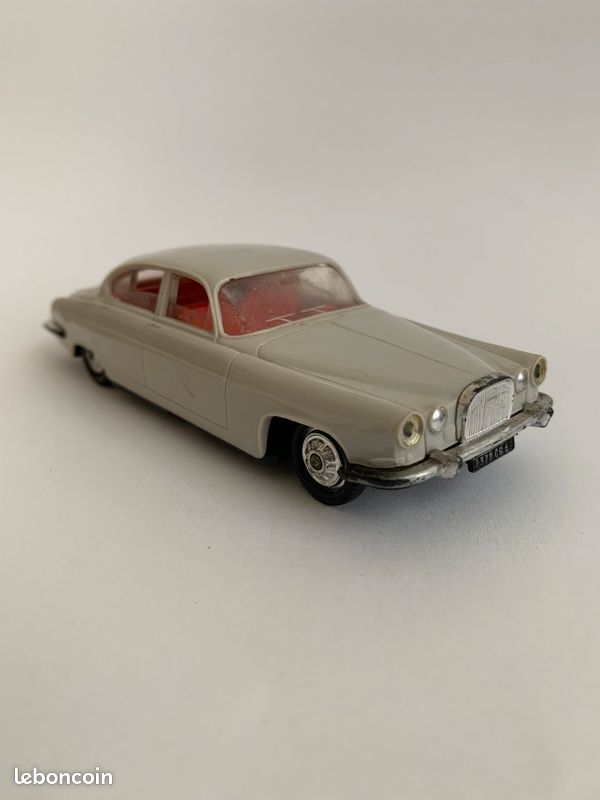 Jaguar MK 10 - N*19 - 1/43 - voiture de collection miniature
