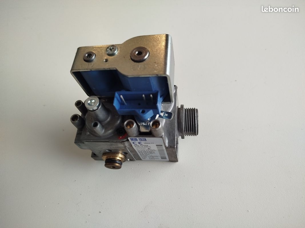 Vanne gaz BUDERUS GB022 (image 1)