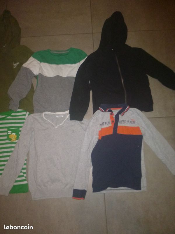 Lot 12 vestes + sweats + pulls 8 ans garçon Okaidi Zara Quicksilver (image 3)