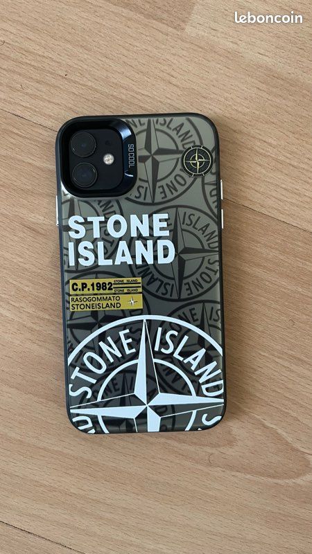 Coque Stone Island Pour IPhone 11/12/13 - TPU Anti-choc, Design Mat, Couleur Multiple, Neuf