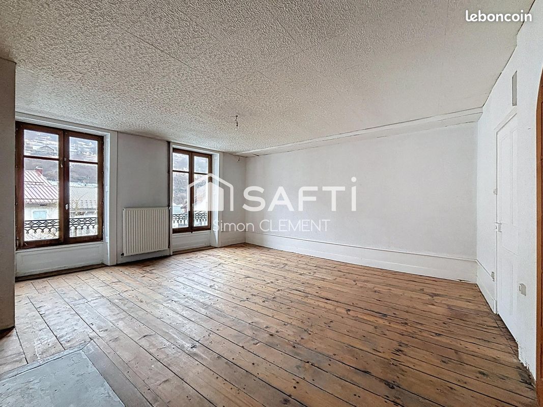 Appartement 5 pièces 127 m² · à Hauts de Bienne · 127 m² · 105 000 €