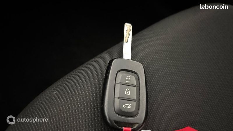 Dacia Sandero 1.0 SCe 65ch Essential (image 16)