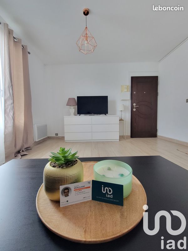 Studio 1 pièce 25 m² (image 4)