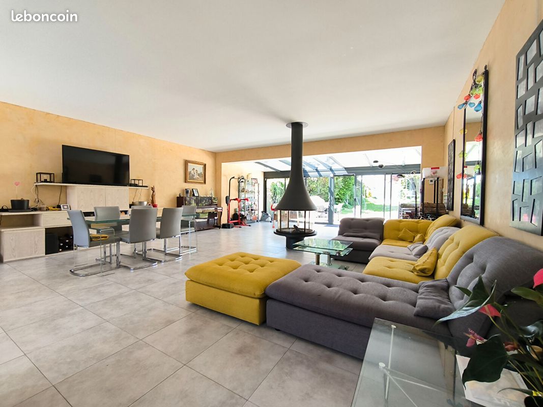 Maison 5 pièces 158 m²