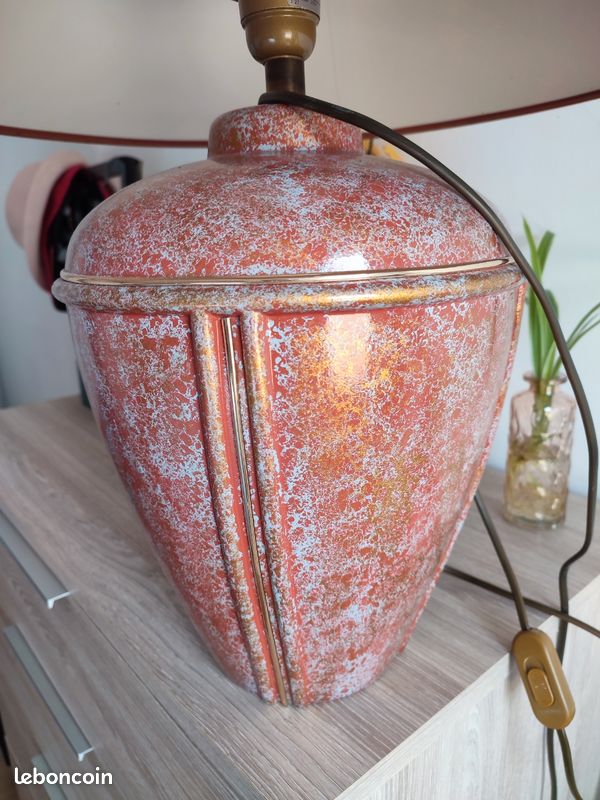 Grande lampe à poser en faïence (image 1)