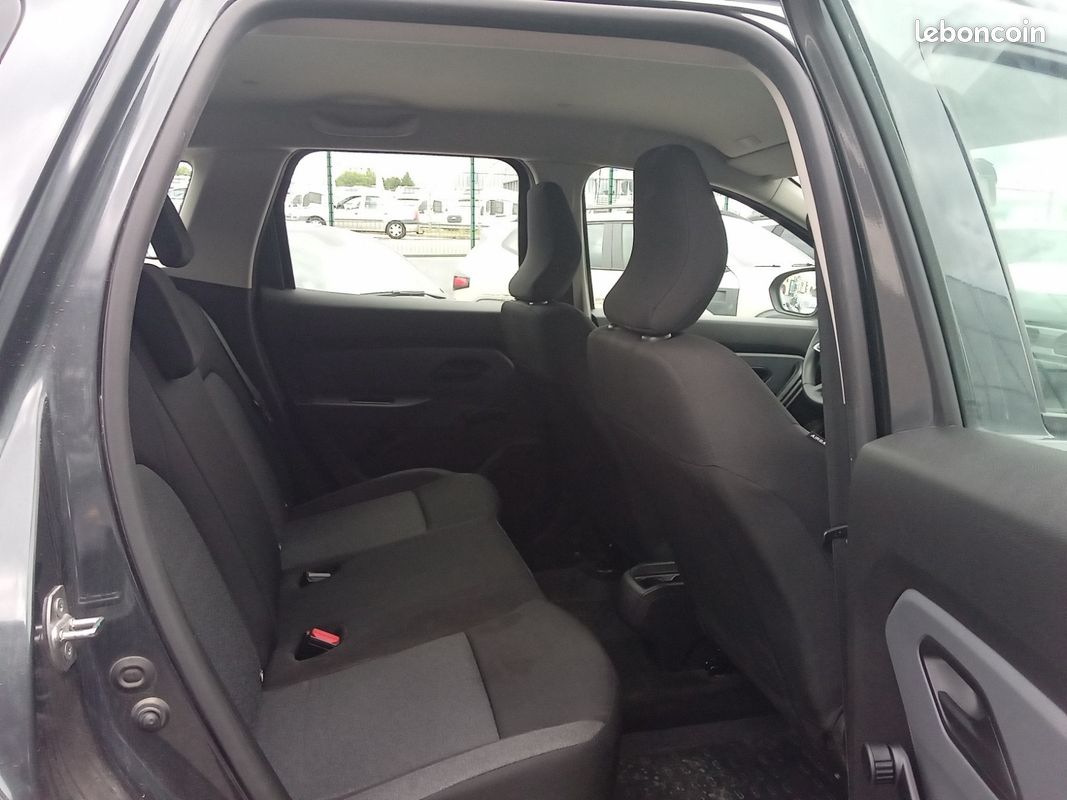 Dacia duster 0.9 tce 90 essential (image 14)