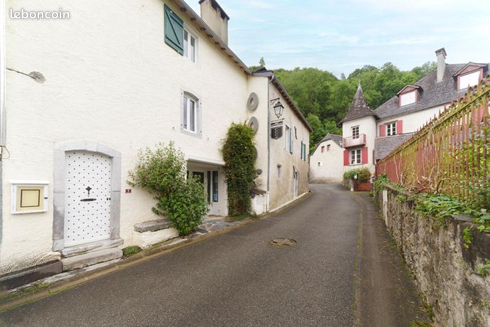Maison 10 pièces 398 m²