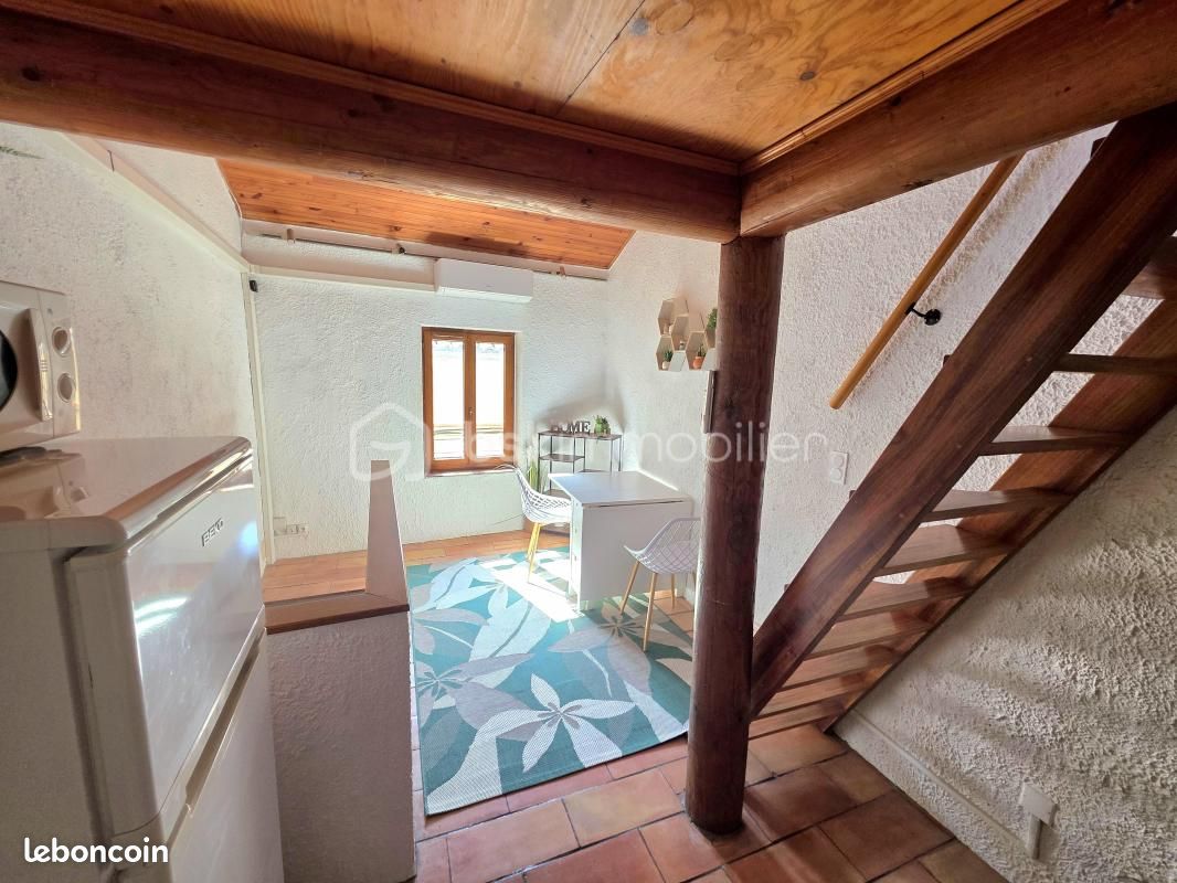 Immeuble 2 pièces 60 m² · à Pont-Saint-Esprit · 60 m² · 79 000 €