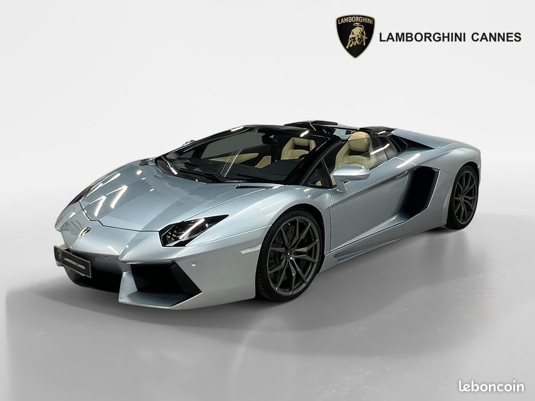 Lamborghini AVENTADOR LP 700-4 Roadster, Française, historique d'entretien 100% réseau (image 1)