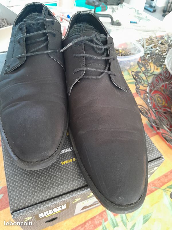 Chaussure de ville T 45 (image 3)