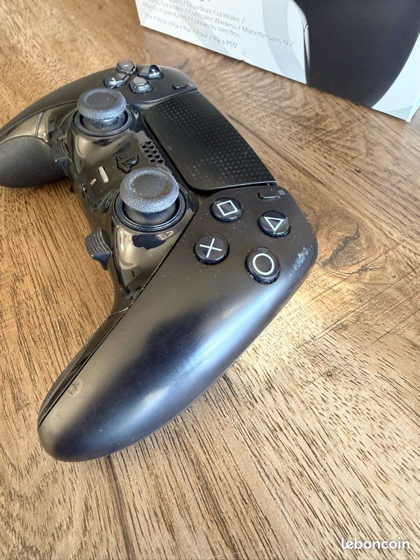 Manette PS5 Sony DualSense Edge noire + boîte, housse et accessoires (image 5)