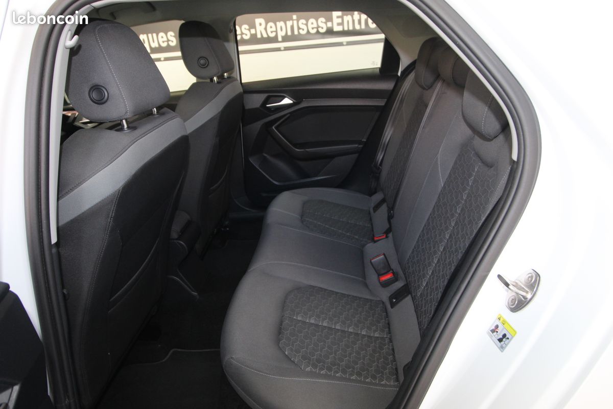 Audi A1 SPORTBACK 1.0L 25 TFSI 95cv ADVANCED S-TRONIC 1ère Main (image 6)