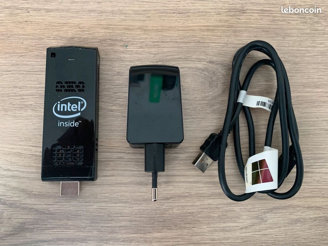 Intel Compute Stick2 (image 1)