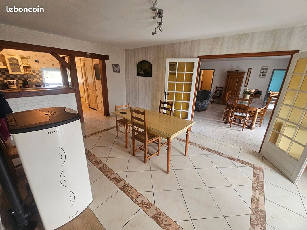 Maison 6 pièces 150 m² · à Livré-la-Touche · 150 m² · 248 120 €