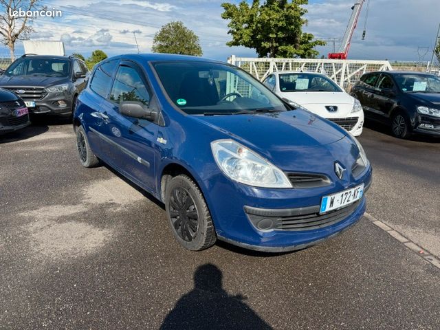 RENAULT Clio III 1.2 L 75 CH EXTREME (image 2)