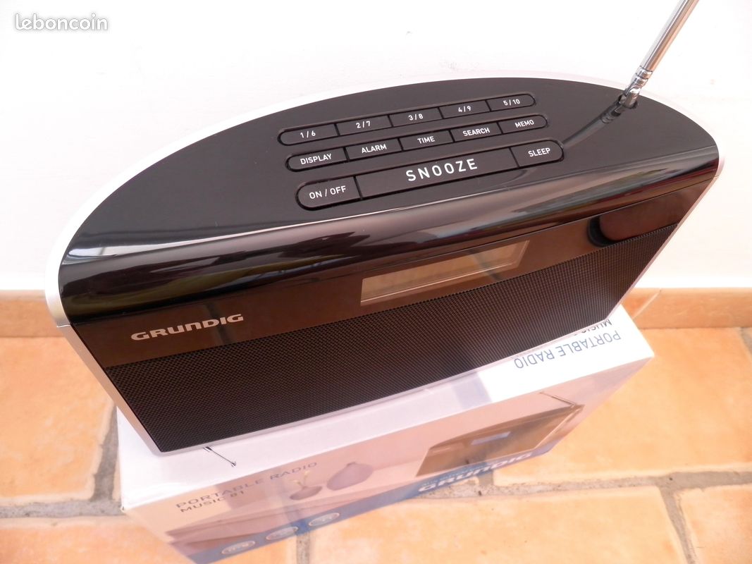 Radio portable GRUNDIG (image 3)