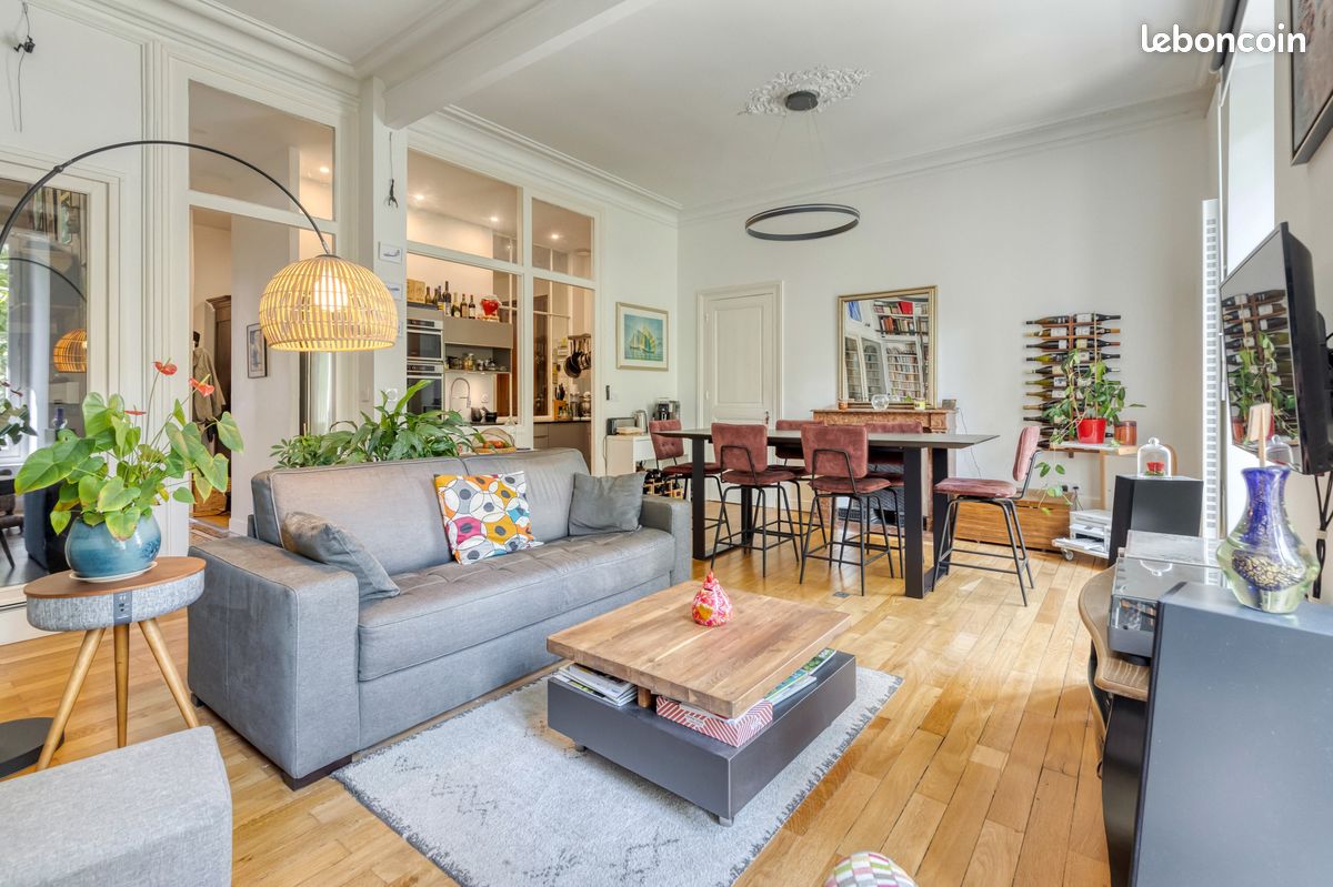 Appartement 2 pièces 84 m² · à Grenoble · 84 m² · 270 000 €