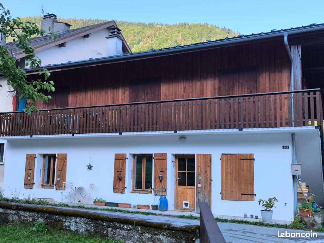 Maison 4 pièces 200 m² · à Les Houches · 200 m² · 590 000 €