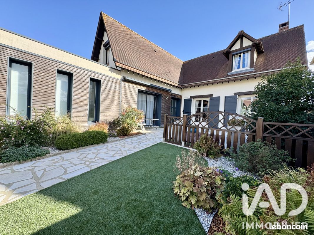 Maison 4 pièces 120 m² · à Châteauneuf-en-Thymerais · 120 m² · 249 900 €