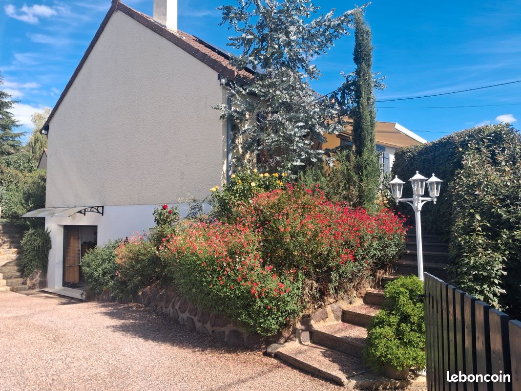 Maison 6 pièces 140 m² · à Saint-Satur · 140 m² · 325 000 €