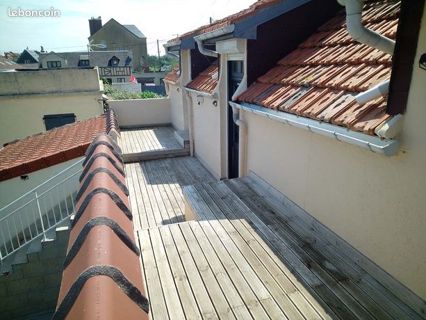 IMMEUBLE 7 Appartements 50m de la plage