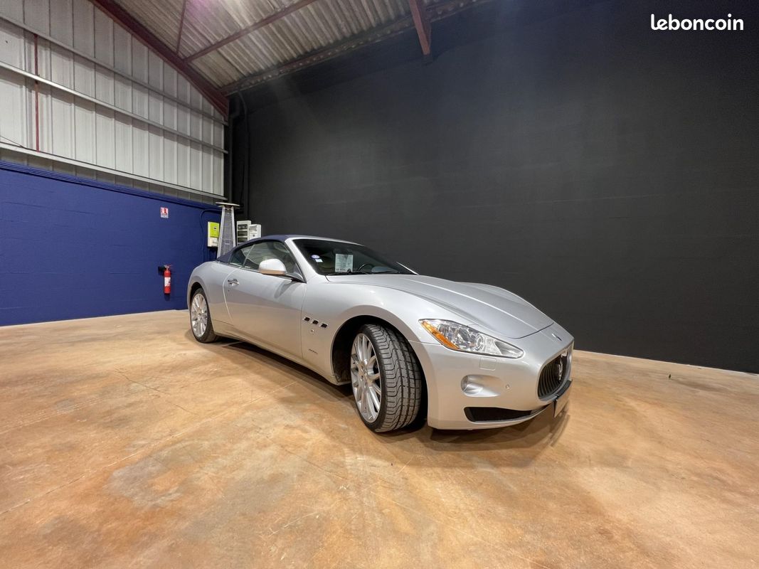 MASERATI GRANCABRIO 4.7i V8 - 440 - BVA CABRIOLET - Garantie 12 mois (image 11)