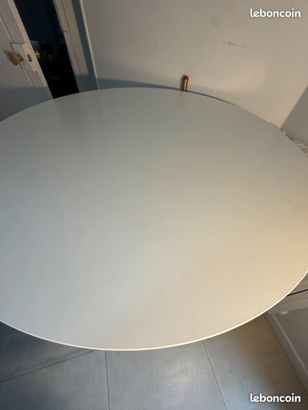 Table (image 4)