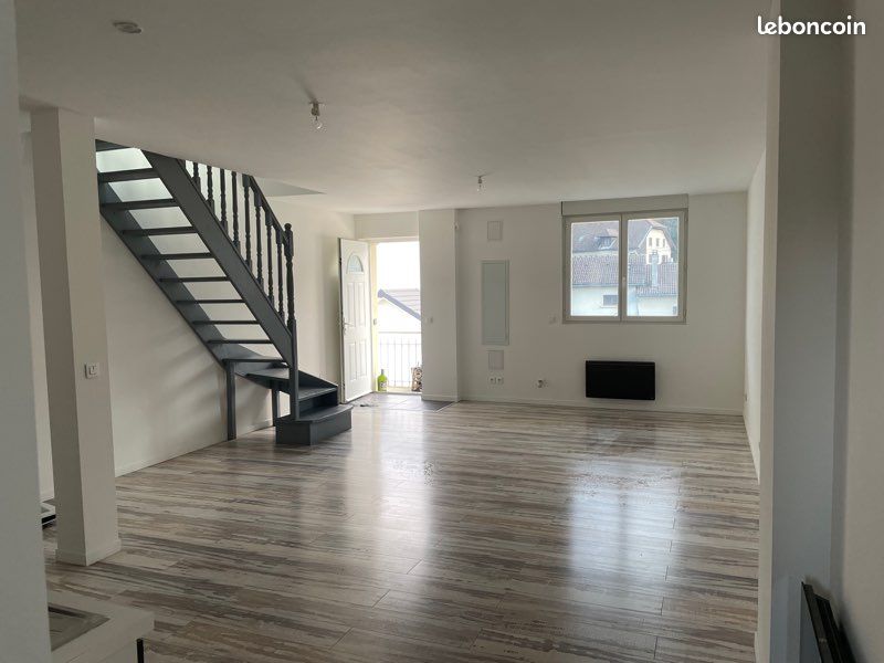 Appartement 3 pièces 68 m² · à Saint-Laurent-du-Pont · 68 m² · 890 €/mois
